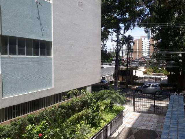 Apartamento para venda tem 170 metros quadrados com 4 quartos em Vitória - Salvador - BA
