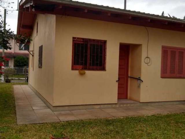 Casa para Venda em Torres, Getúlio Vargas, 2 dormitórios, 1 banheiro