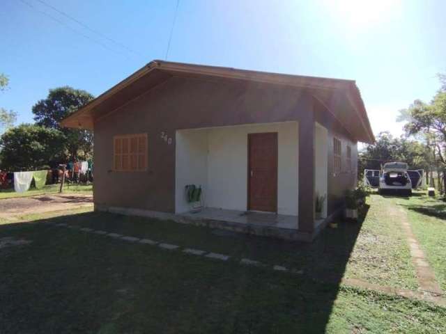 Casa para Venda em Torres, São Braz, 2 dormitórios, 1 suíte, 2 banheiros, 1 vaga