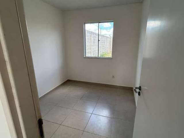 Casa residencial para Locação em condominio fechado, Sim, Feira de Santana, 2 quartos, 1 sala, 1 banheiro, 1 vaga, 214m² área total.