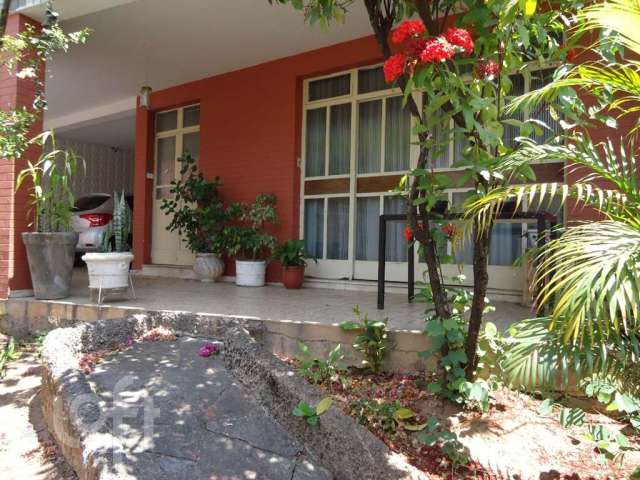 Casa em condomínio fechado com 7 quartos à venda na Maestro Delê Andrade, 664, Santa Efigênia, Belo Horizonte por R$ 1.500.000