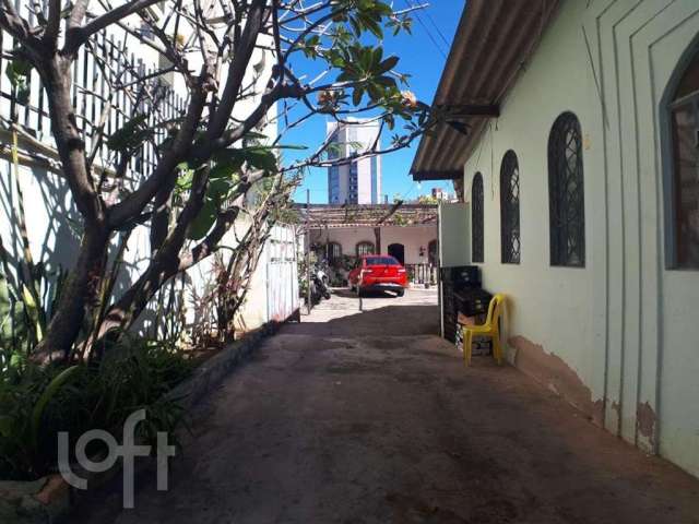 Casa com 2 quartos à venda na Levi Coelho, 61, Santa Efigênia, Belo Horizonte por R$ 1.590.000