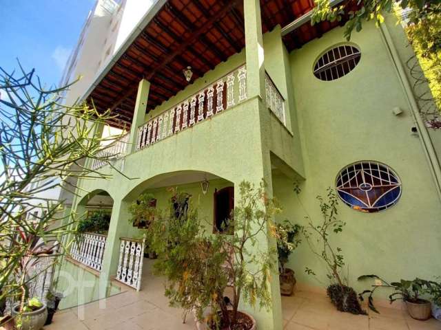 Casa com 4 quartos à venda na Rua Itaparica, 233, Serra, Belo Horizonte por R$ 1.300.000