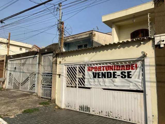EXCELENTE OPORTUNIDADE!!!! Sobrado para Venda no bairro Vila Bertioga, 4 dorm, 1 suíte, 2 vagas, 282,76 mts2