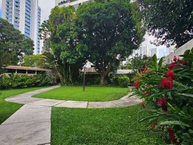 Apartamento para venda tem 230 metros quadrados com 4 quartos em Casa Forte - Recife - Pernambuco
