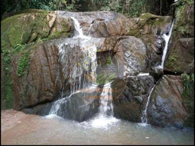 Maravilhoso sítio de 62.000 m² com cachoeira no sul de minas! st00072