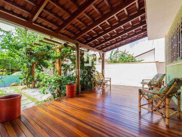 Casa com 5 quartos à venda na Prudente de Morais, 257, Jardim Amélia, Pinhais por R$ 998.000