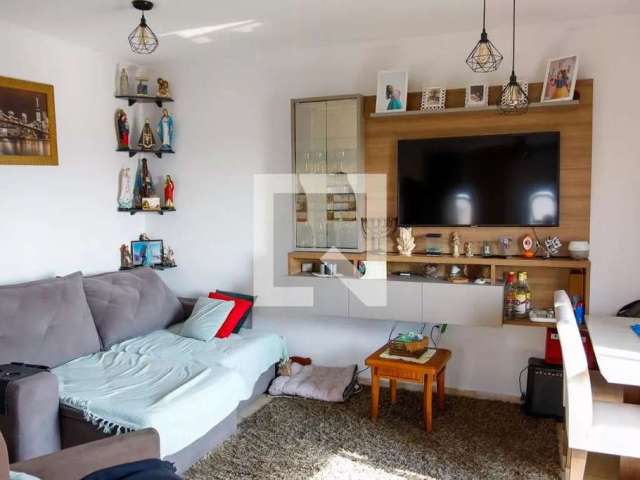 Apartamento com 4 quartos (1 suíte) à venda em Vila Yara, com 2 vagas.