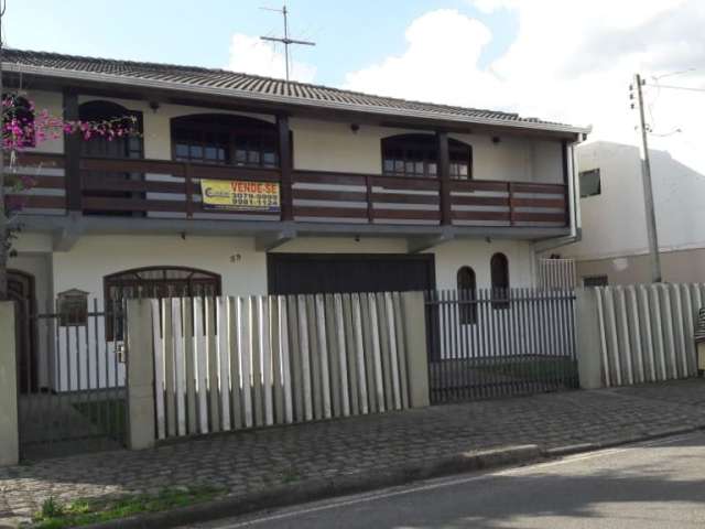 Casa com 4 quartos à venda na Rua Daniel Guimarães, 52, Planta Boros, Colombo, 539 m2 por R$ 800.000