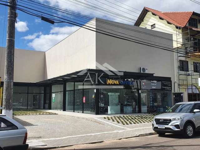 Sala comercial com mezanino à venda no centro de Picada Café, na Serra Gaúcha