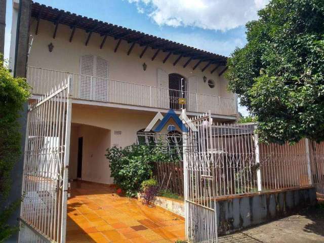 Sobrado com 4 dormitórios à venda, 313 m² por R$ 750.000,00 - Veraliz - Londrina/PR