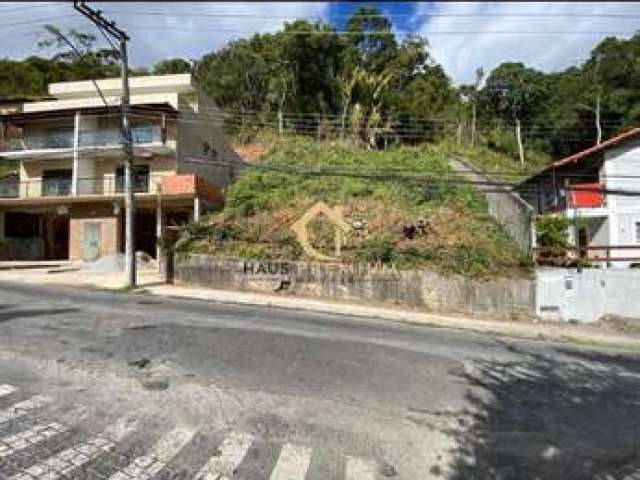 Terreno à venda no bairro Pimenteiras - Teresópolis/RJ