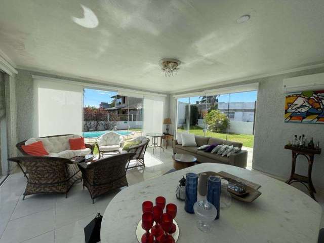 Casa com 3 quartos à venda na PRIMAVERA, 988, Atlântida, Xangri-Lá, 250 m2 por R$ 1.800.000