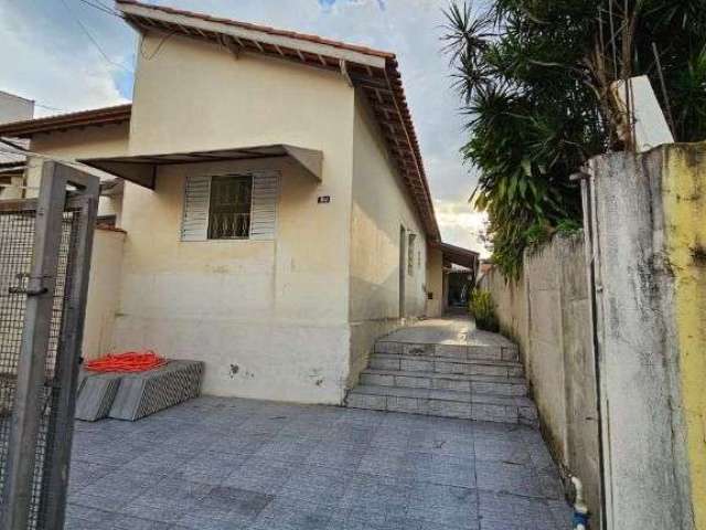 Casa com 3 dormitórios à venda, 121 m² por R$ 424.000 - Atibaia Jardim - Atibaia/SP