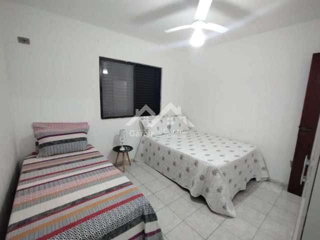 Apartamento sobreloja com 2 quartos sendo 1 suíte , 1 vaga para locação definitiva em Peruíbe.