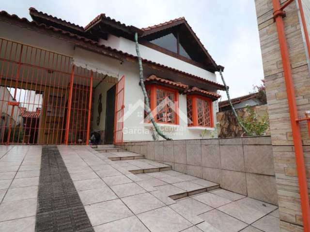 Casa com 2 quartos à venda na Belmira Novaes, 7, Belmira Novaes, Peruíbe, 175 m2 por R$ 650.000