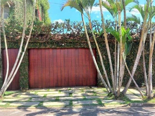 Casa com 3 quartos à venda na Avenida Lino Buzatto, 157, Jardim Pinheiros, Valinhos, 340 m2 por R$ 930.000