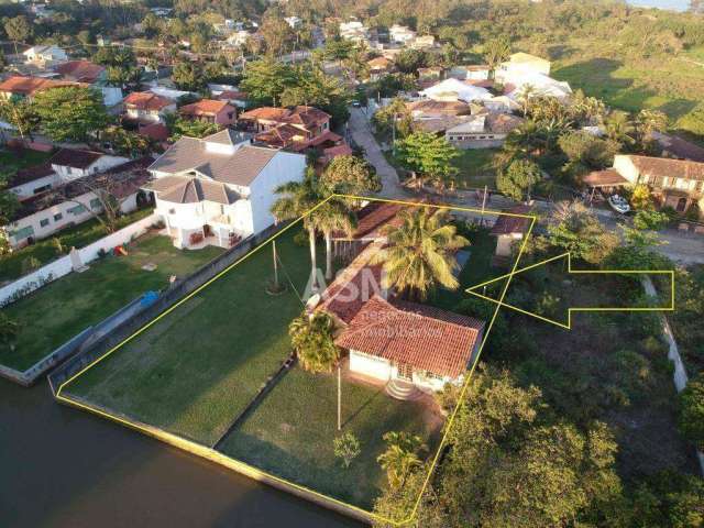 Casa com 3 dormitórios à venda, 133 m² por R$ 900.000,00 - Bosque Beira Rio - Rio das Ostras/RJ