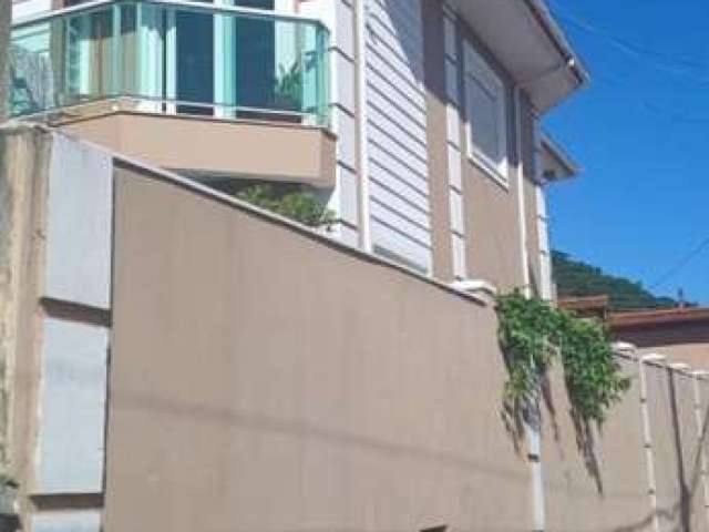 Casa para Venda em Florianópolis, Centro, 3 dormitórios, 1 suíte, 3 banheiros, 3 vagas