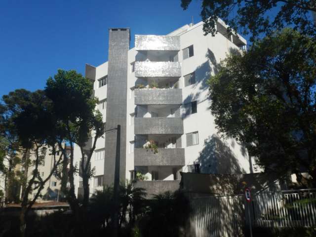 Apartamento 97 m² útil com 3 quartos Água Verde - Curitiba - PR