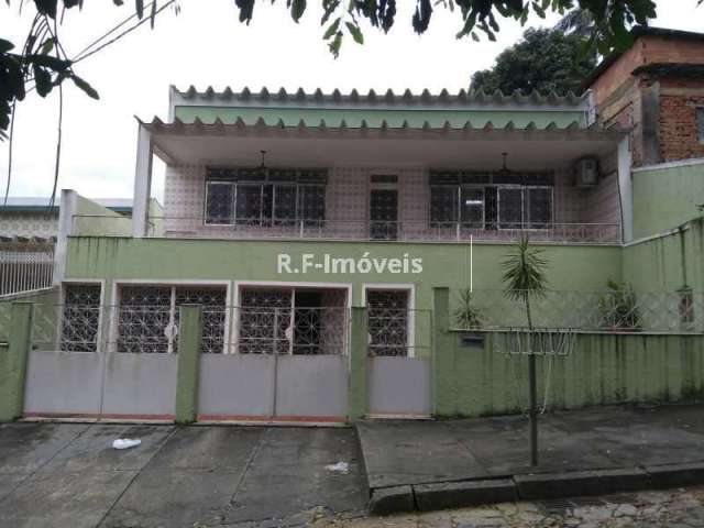 Casa com 3 quartos à venda na Rua Aricanga, Vila Valqueire, Rio de Janeiro, 265 m2 por R$ 800.000