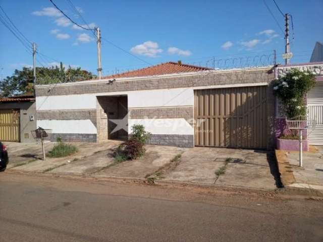 Casa à venda no bairro Jardim Monte Serrat em Aparecida de Goiânia/GO