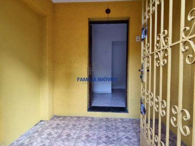 Casa em condomínio fechado com 2 quartos para alugar na Rua Luís de Camões, 0, Vila Matias, Santos por R$ 3.500