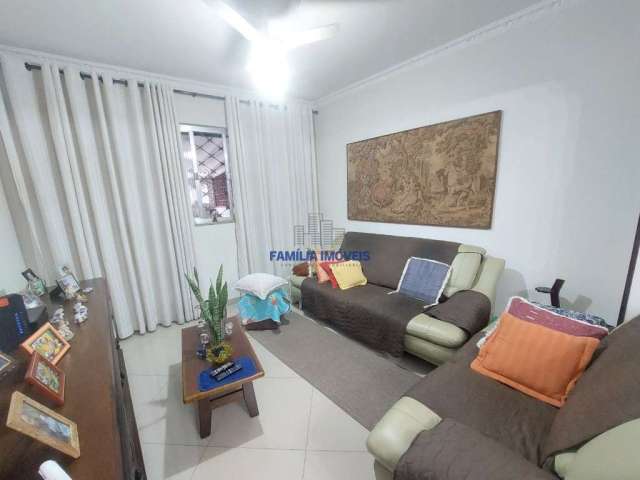 Casa em condomínio fechado com 3 quartos à venda na Rua Paraná, 0, Vila Matias, Santos por R$ 1.020.000