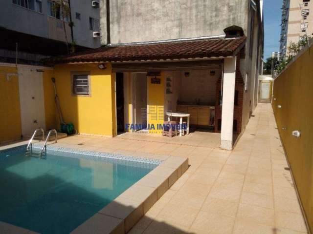 Casa com 4 quartos à venda na Rua Paraná, 0, Vila Matias, Santos por R$ 930.000