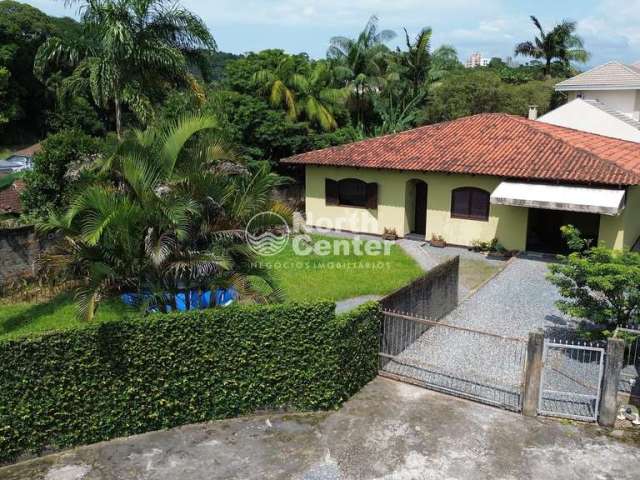 Casa Térrea Aconchegante à venda, Bairro Glória, Joinville, SC