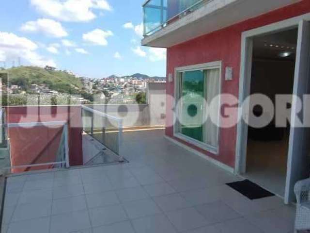 Casa em condomínio fechado com 3 quartos à venda na Avenida Doutor Eugênio Borges, Tribobó, São Gonçalo, 250 m2 por R$ 550.000