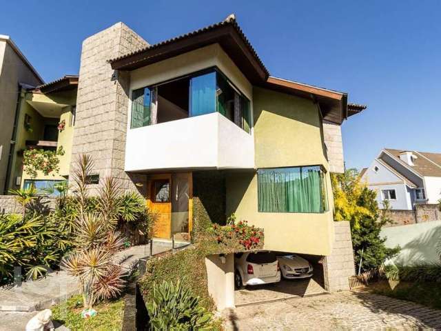 Casa com 5 quartos à venda na Rua Generis Calvo, 72, Tarumã, Curitiba, 520 m2 por R$ 2.600.000