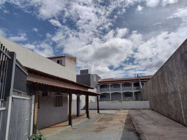 Sobrado para alugar, 281 m² por R$ 3.500,00/mês - Centro - Uberaba/MG