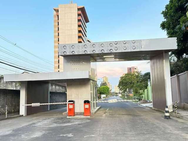 Terreno em condomínio fechado à venda na Ponta Negra, Manaus  por R$ 450.000