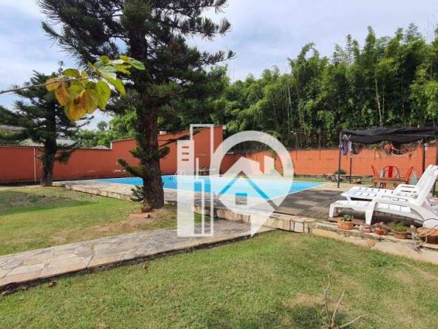 Casa Térrea com piscina e um ótimo quintal - Condominio Village Paineiras - Pindamonhangaba/SP