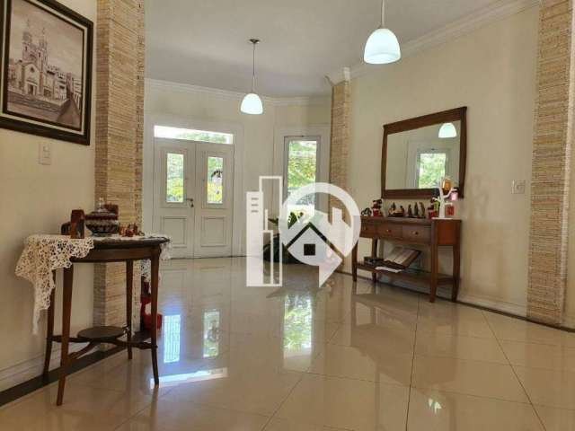 Casa com 5 dormitórios à venda, 574 m² por R$ 2.690.000,00 - Condomínio Colonial Village I - Pindamonhangaba/SP