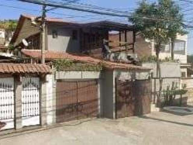Casa com 3 dormitórios à venda, 490 m² por R$ 1.000.000,00 - Lindo Parque - São Gonçalo/RJ