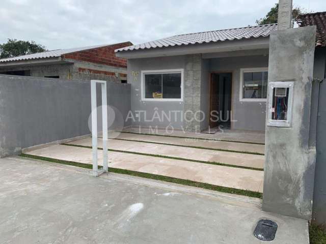 Casa nova com piscina  3 quartos  à venda, praia Leblon, PONTAL DO PARANA - PR