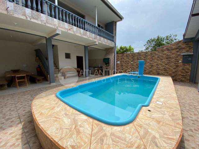 Casa à venda, com piscina no tranquilo balneário Pereque, MATINHOS - PR