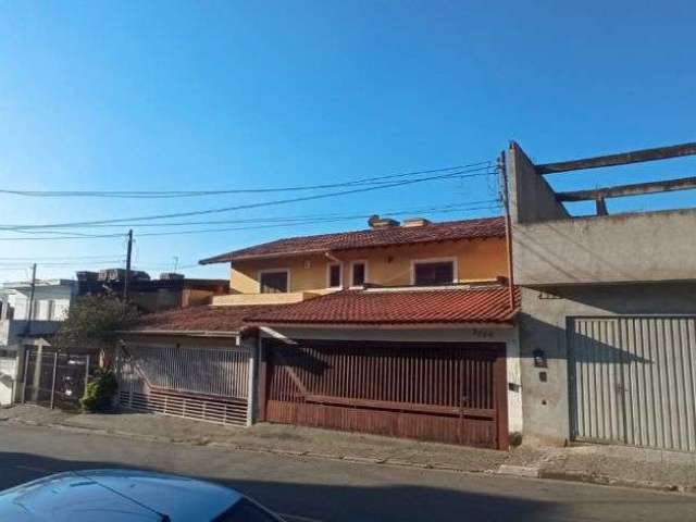 Casa com 3 quartos à venda no Umuarama, Osasco , 142 m2 por R$ 720.000