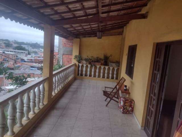 Casa 2 dormitórios no Jardim Estela, em Carapicuíba