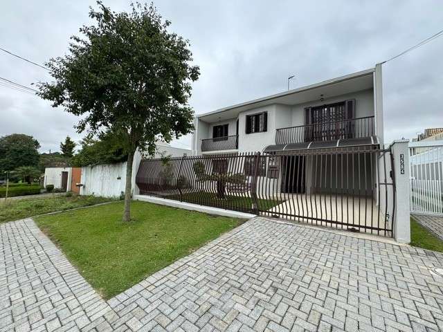 Sobrado com 3 quartos  para alugar, 175.00 m2 por R$4200.00  - Boqueirao - Curitiba/PR