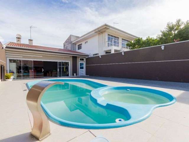 Casa térrea com piscina, 3 dormitórios sendo 1 suíte à venda, 267 m² por R$ 1.150.000 - Bairro Alto - Curitiba/PR