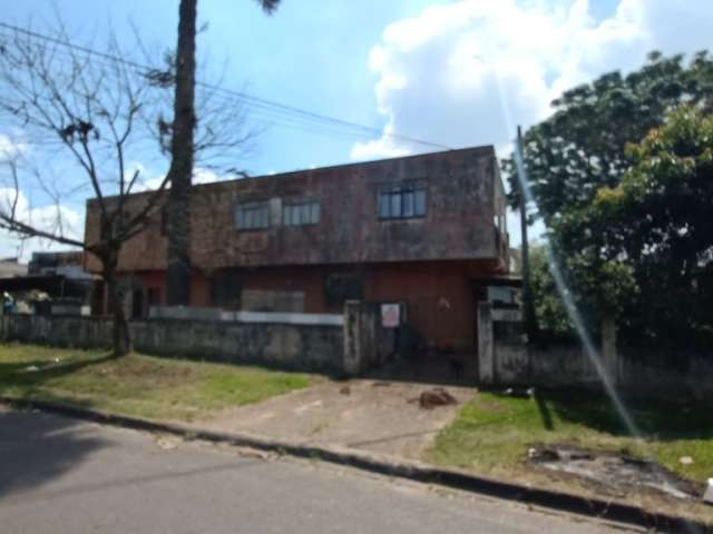 Terreno de esquina bairro Alto Boqueirão