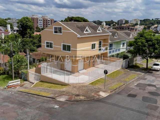 Casa com 3 quartos à venda na Rua Macapá, 702, Tingui, Curitiba, 330 m2 por R$ 1.080.000