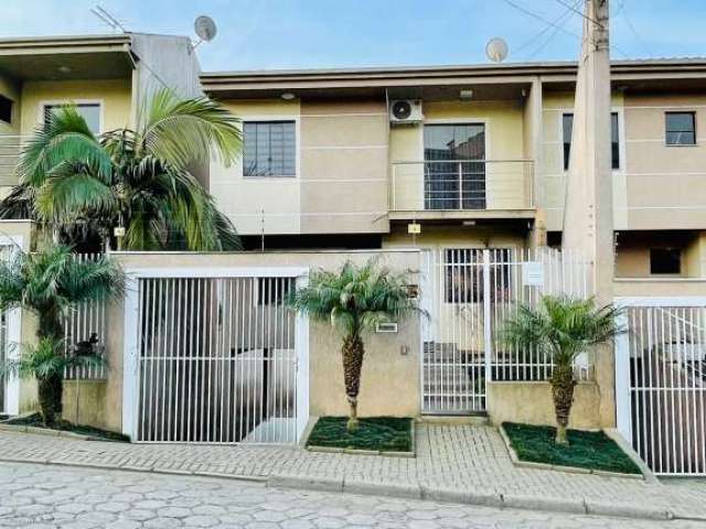 Sobrado com 3 quartos  à venda, 122.91 m2 por R$800000.00  - Centro - Colombo/PR