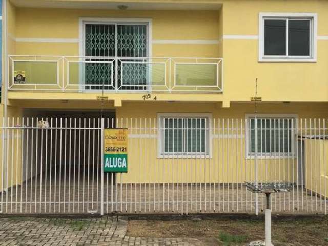Sobrado com 3 quartos  para alugar, 128.00 m2 por R$2700.00  - Tingui - Curitiba/PR