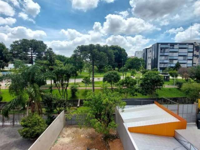 Apartamento para aluguel possui 64 m² com 2 quartos no Centro Cívico - Curitiba - PR