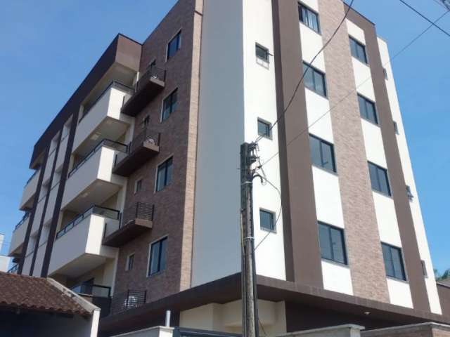 Apartamento no Costa e Silva  a 100 mts. da rua Benjamin Constant (parcela a entrada)