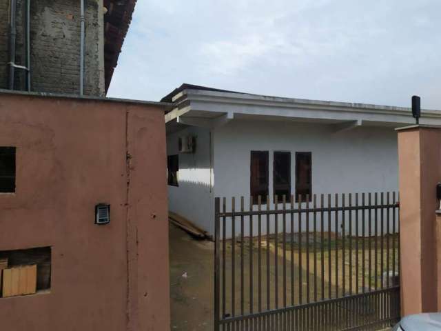 Casa à venda no bairro Jarivatuba - Joinville/SC